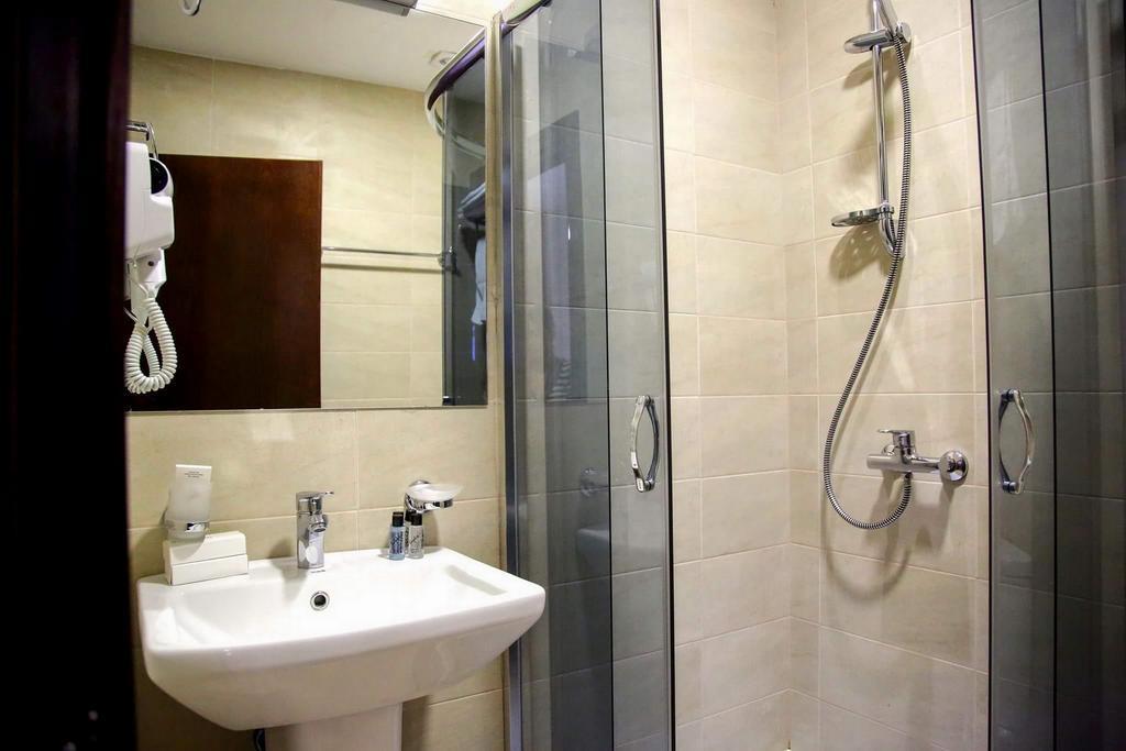 Hotel Feri Tbilisi Eksteriør billede